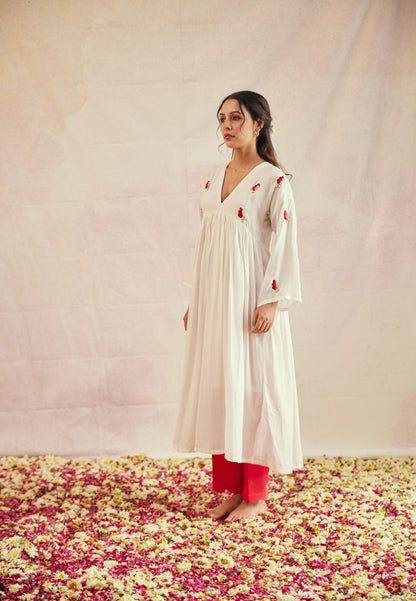 WHITE TITLI COTTON SILK BUTTERFLY KURTA SET