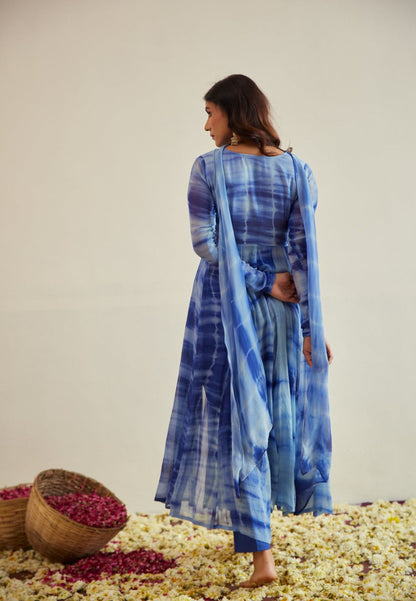 BLUE SKYFALL SHIBORI SUIT SET