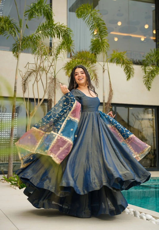 NOOR SILK ANARKALI SUIT SET