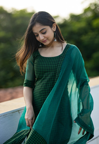 BOTTLE GREEN CHECKERED KURTA SET
