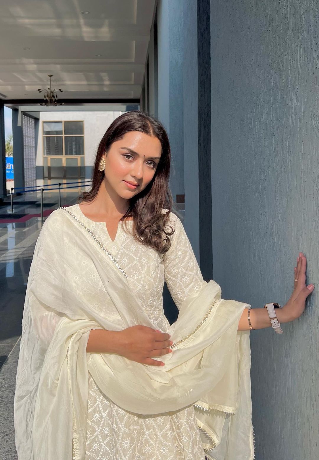 IVORY OFF-WHITE ANARKALI SUIT SET