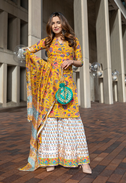 YELLOW GOLD HANDBLOCK SHARARA SET