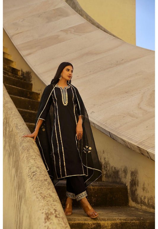 BLACK COTTON AARI SUIT SET