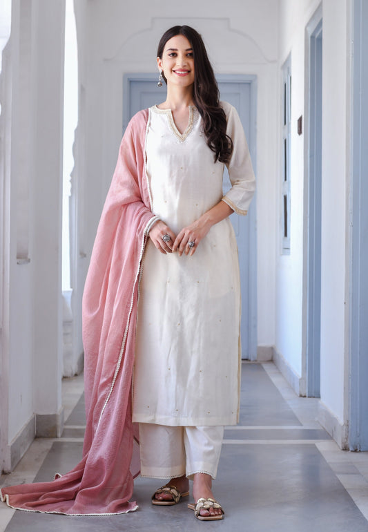IVORY WHITE ADHRITA SUIT SET