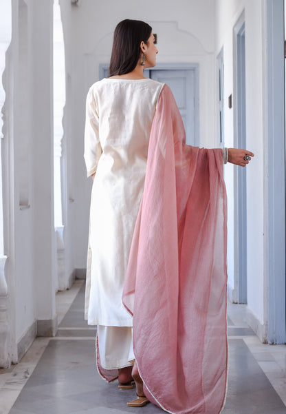 IVORY WHITE ADHRITA SUIT SET