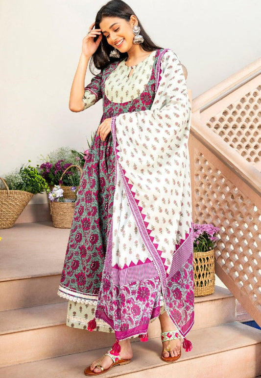 FLOWY GREEN RED COTTON ANARKALI SUIT SET