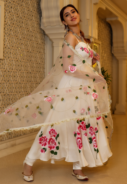 WHITE SATIN HANDPAINTED SUIT SET