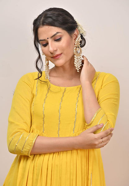 YELLOW SWARN MUL GATHERED SUIT SET