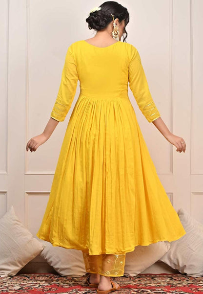 YELLOW SWARN MUL GATHERED SUIT SET