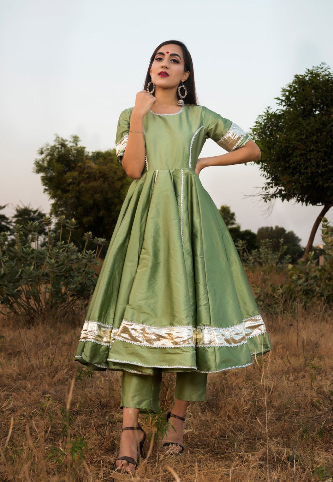 GREEN SILK TAFETA SUIT SET