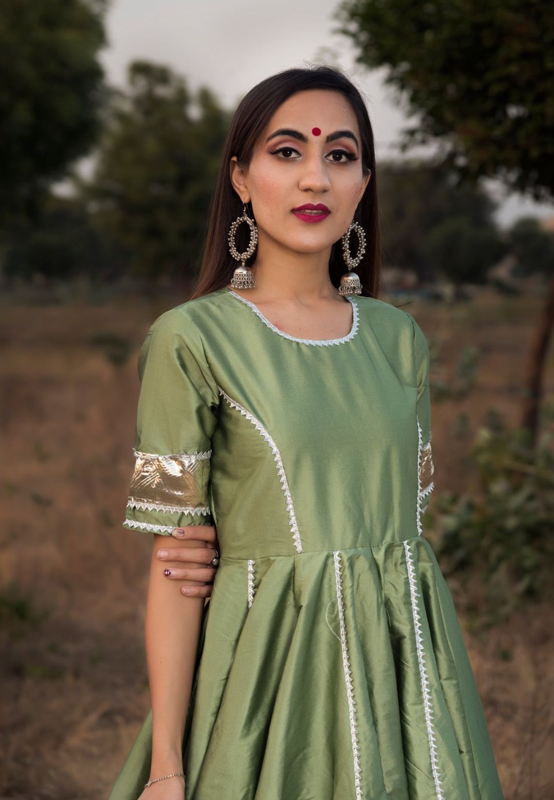 GREEN SILK TAFETA SUIT SET